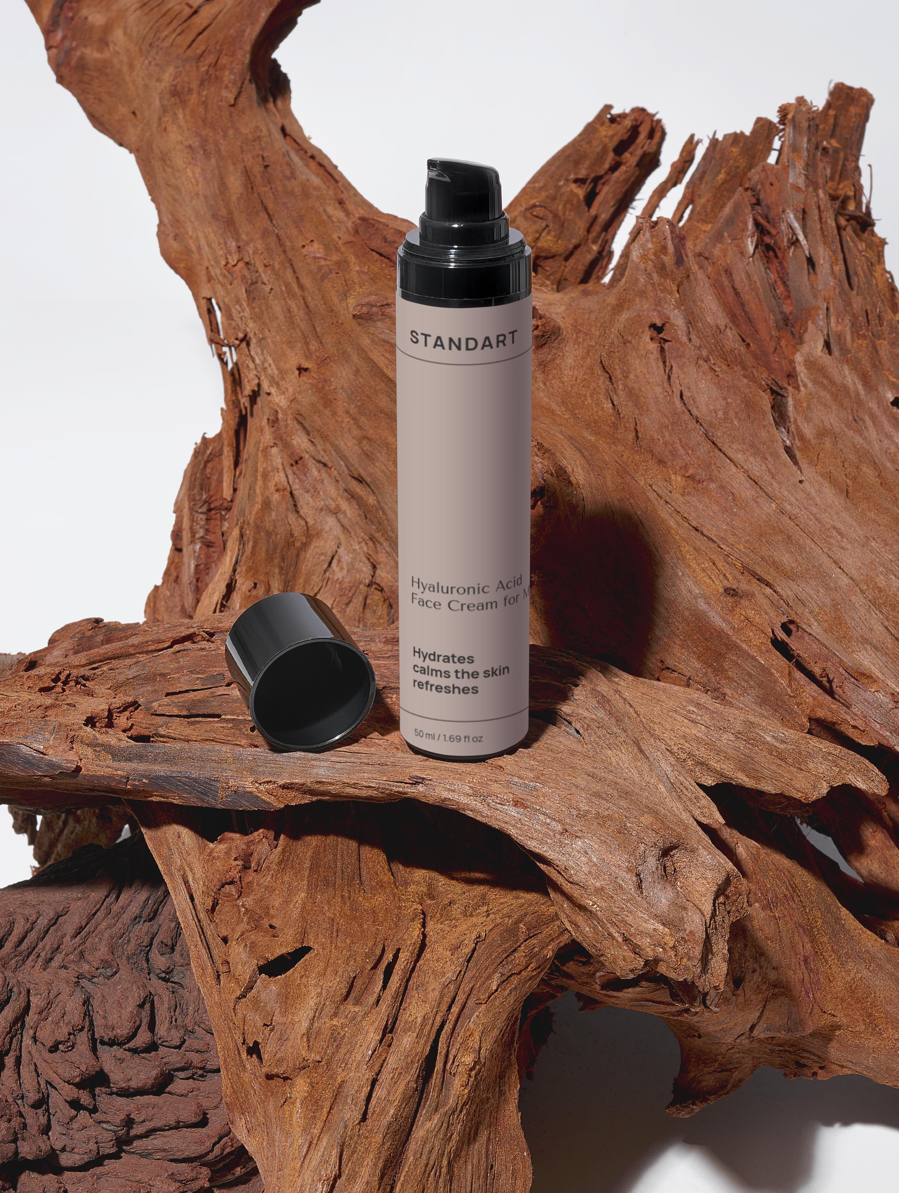 Veido kremas su hialurono rūgštimi vyrams